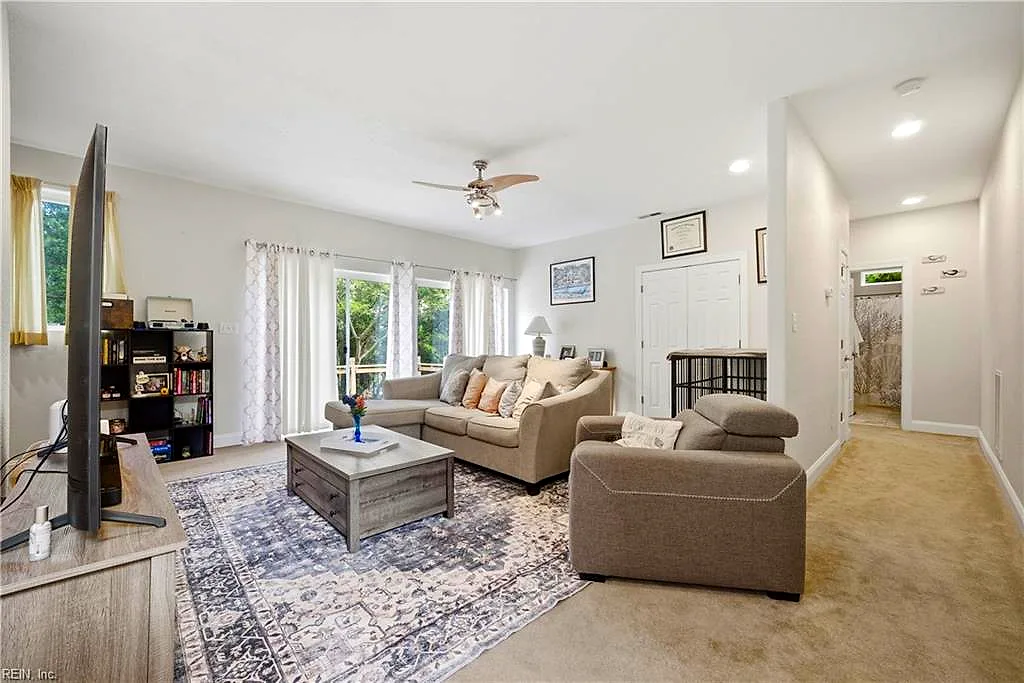 9512 7th Bay St, Norfolk — photo