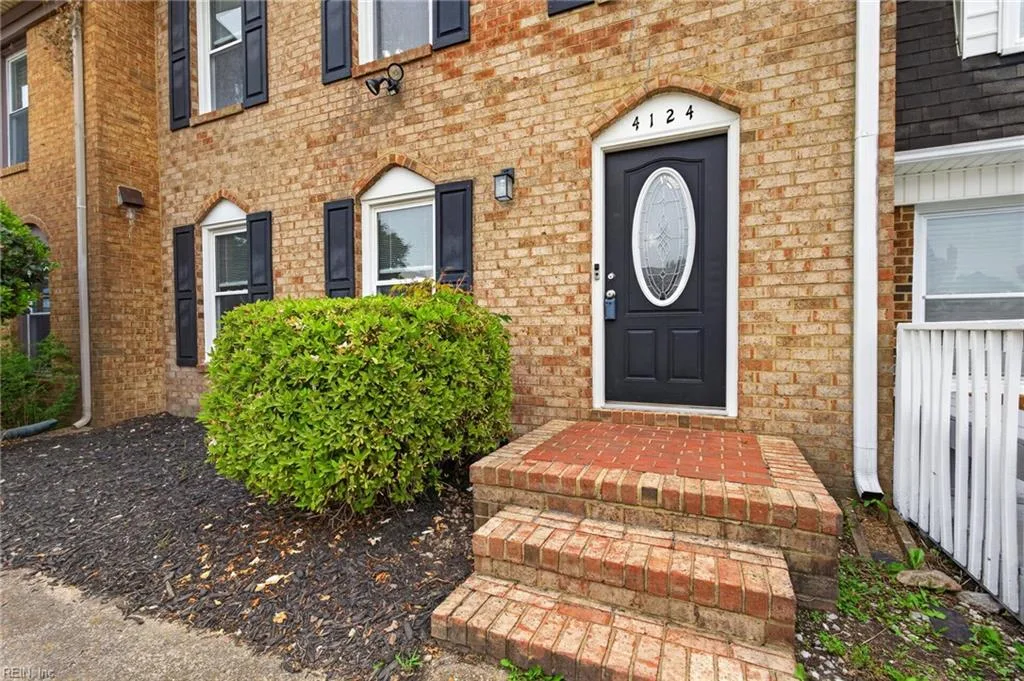 4124 Benjamin Harrison DR, VIRGINIABEACH VA 23452