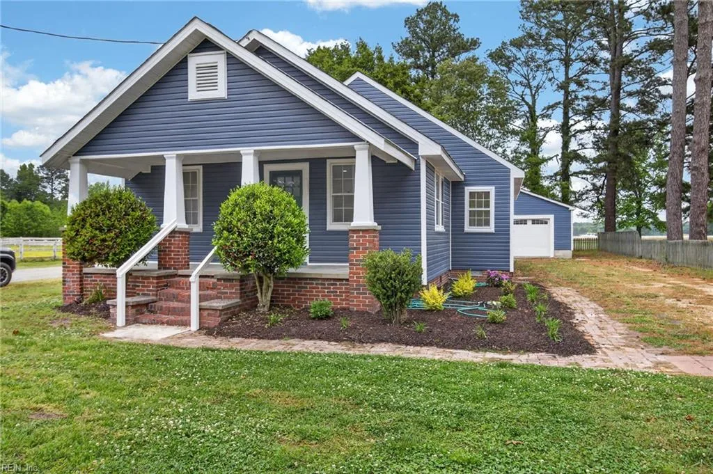 224 Hickory RD E, CHESAPEAKE VA 23322