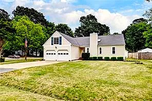 701 Tabb Lakes Dr, Yorktown — photo