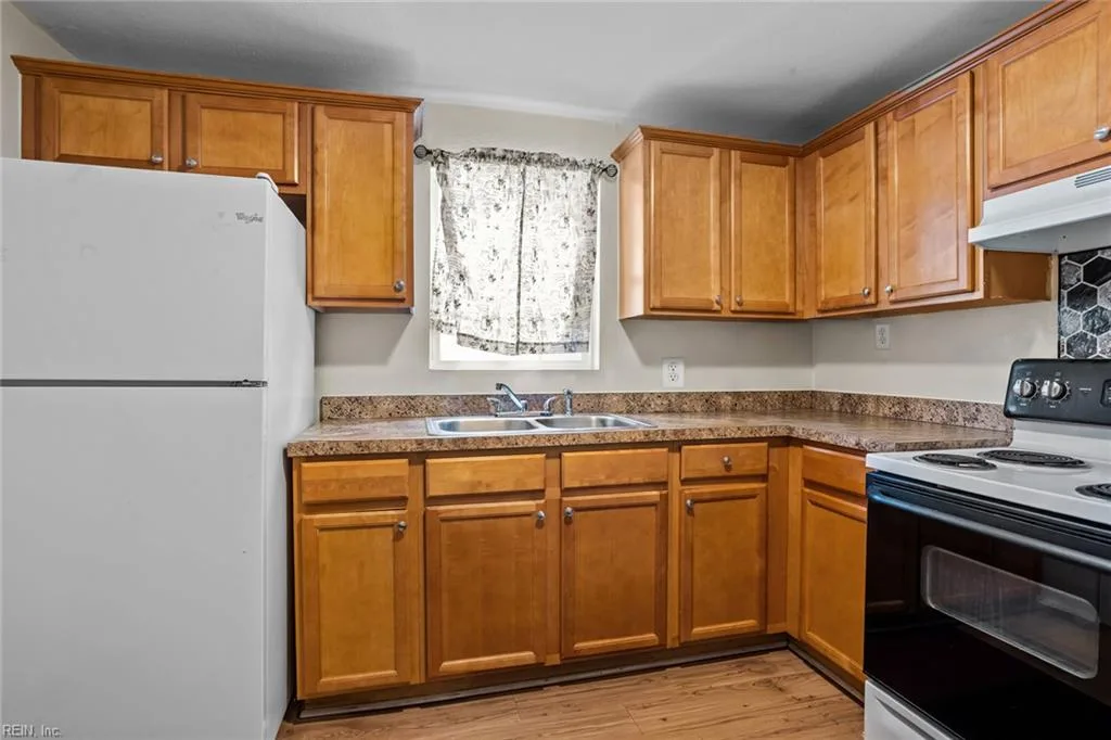 716 31st ST, NEWPORTNEWS VA 23607