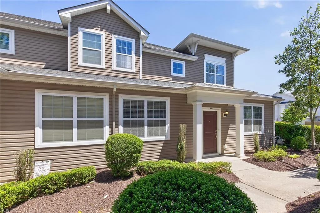 2628 Leytonstone DR #352, CHESAPEAKE VA 23321