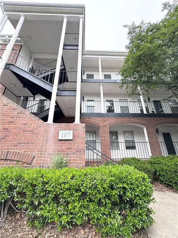 107 Westover Ave #303, Norfolk — photo