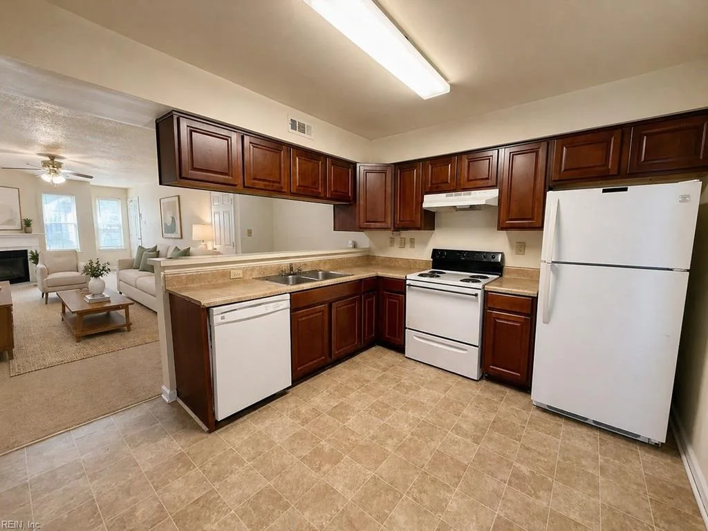 351 Fort Worth Ave #101, Norfolk — photo