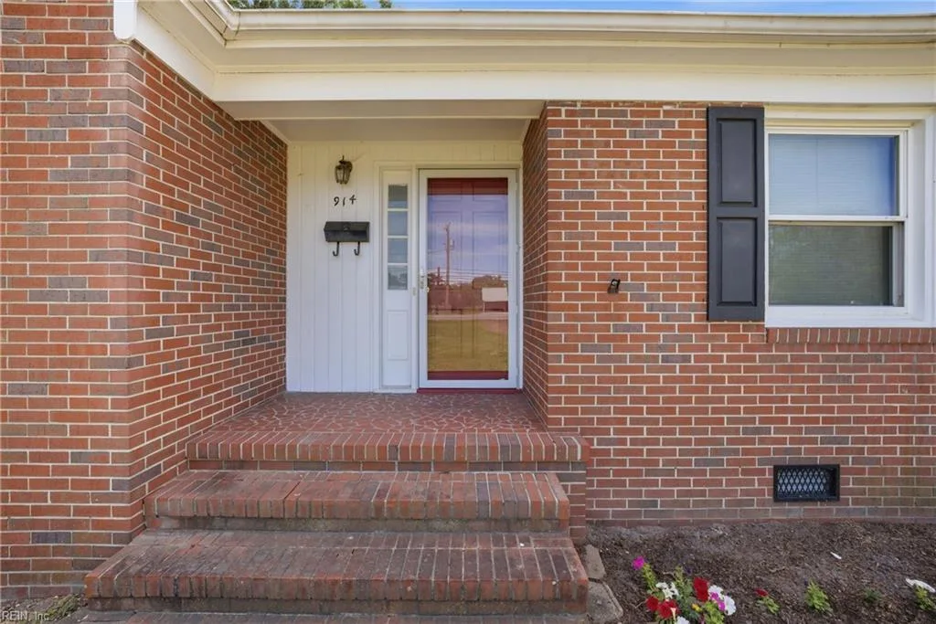 914 Briarfield Rd, Newport News — photo