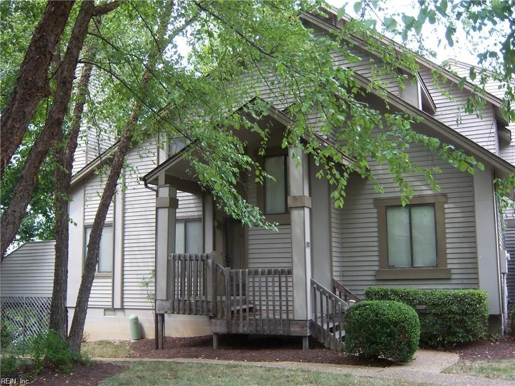 256 Misty Point LN, NEWPORTNEWS VA 23603