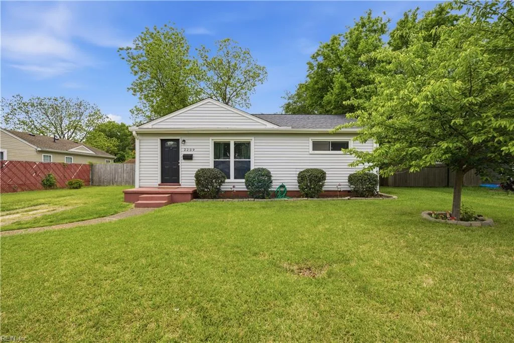 2209 Tarrallton DR, NORFOLK VA 23518