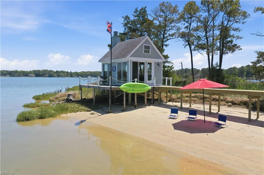 3018 Lynndale Rd, Virginia Beach — photo