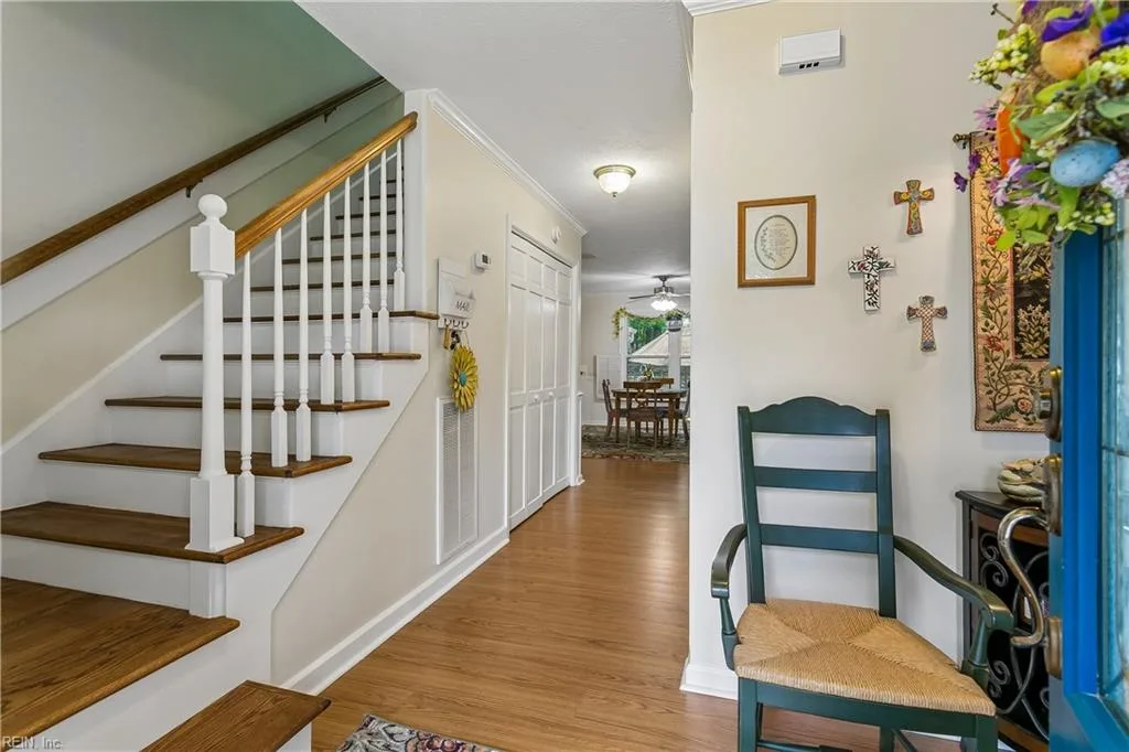 204 Jacobs Rn, Yorktown — photo