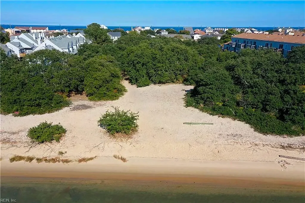 861 Little Bay Ave, Norfolk — photo