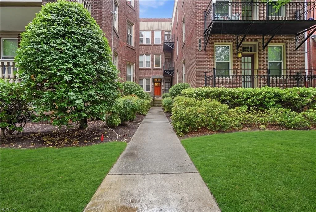 1413 Colonial AVE #C-1, NORFOLK VA 23517