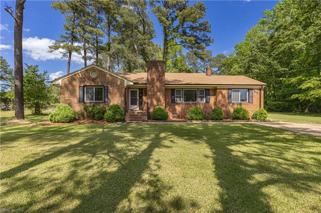 724 Bells Mill RD, CHESAPEAKE VA 23322