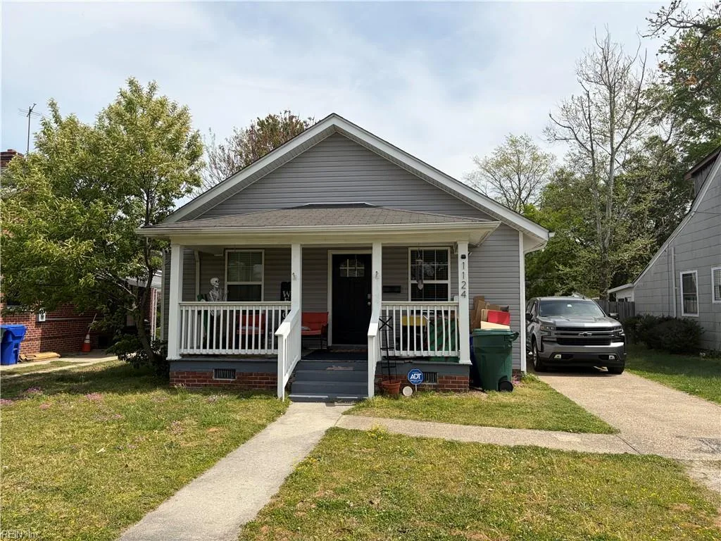 1124 Myrtle ST, SUFFOLK VA 23434
