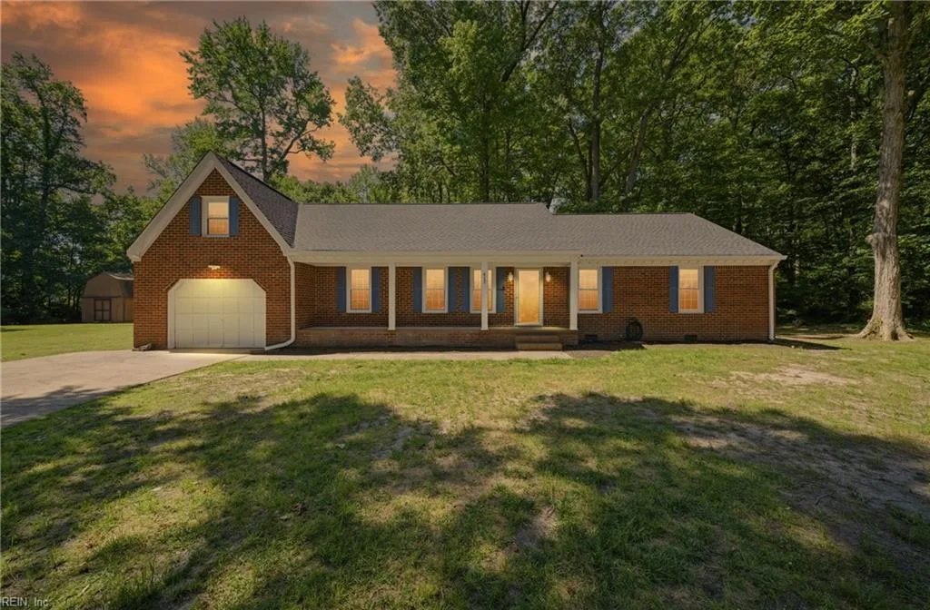 417 Saddle CT, CHESAPEAKE VA 23323