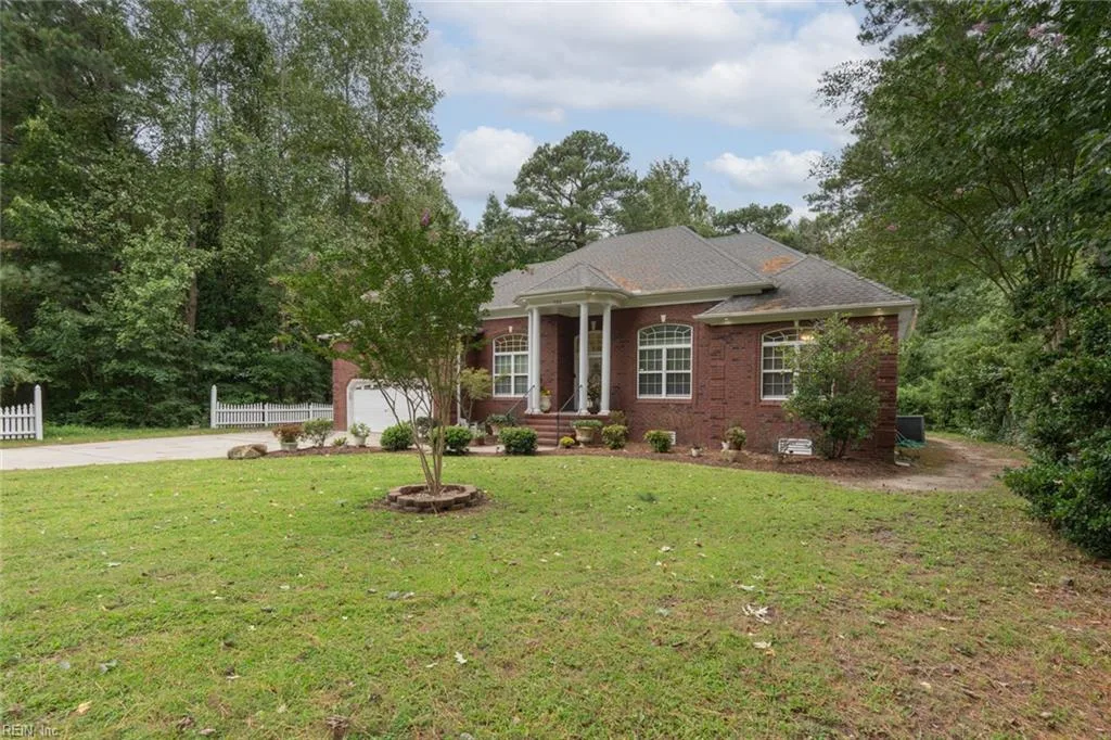 732 Washington DR, CHESAPEAKE VA 23322