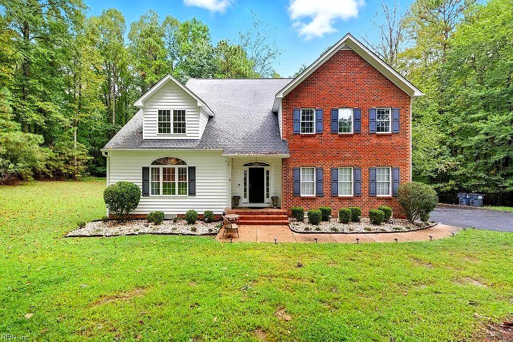 8419 Macandrew Ter, Chesterfield — photo