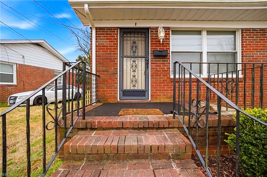 1 Shelby St, Portsmouth — photo