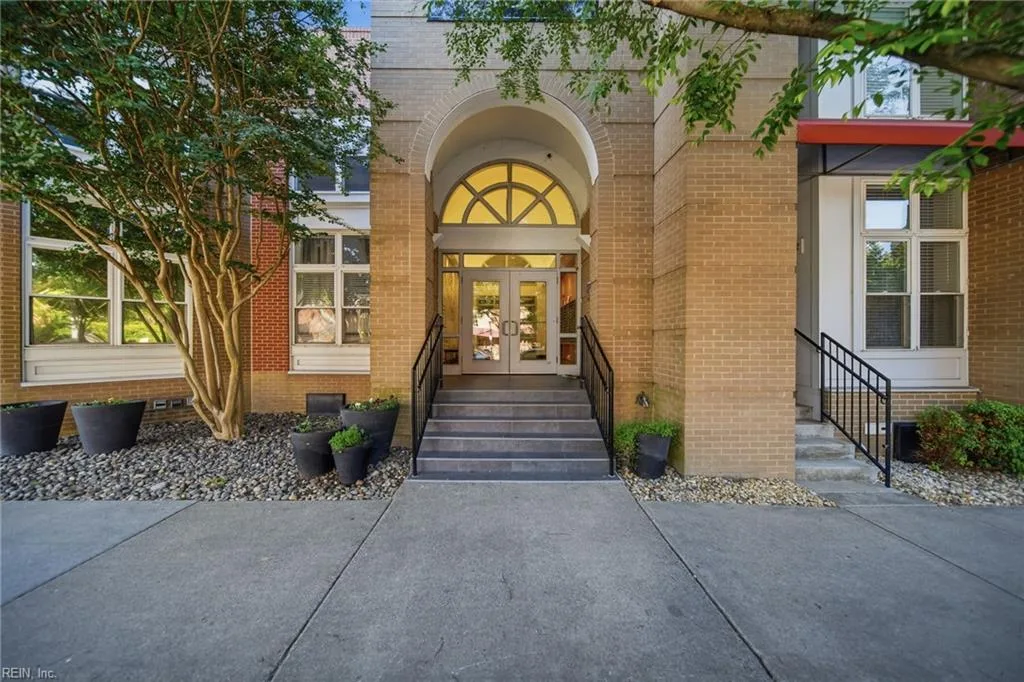 388 Boush St #107, Norfolk — photo