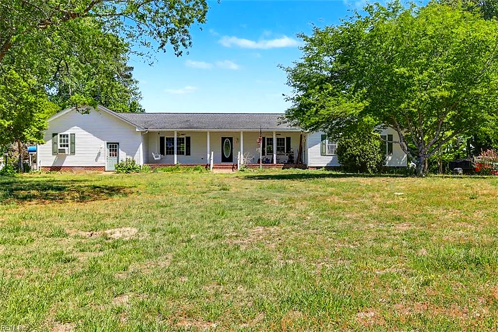 8237 Spring Hill Farm Rd, Gloucester — photo