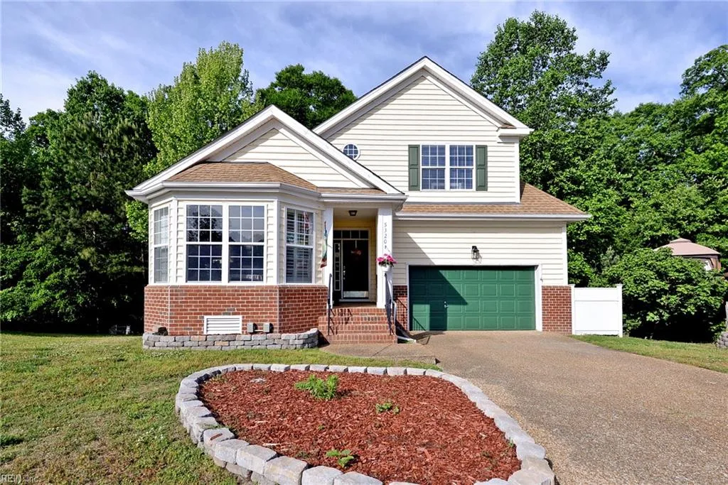 5320 Queen Bishop LN, WILLIAMSBURG VA 23185