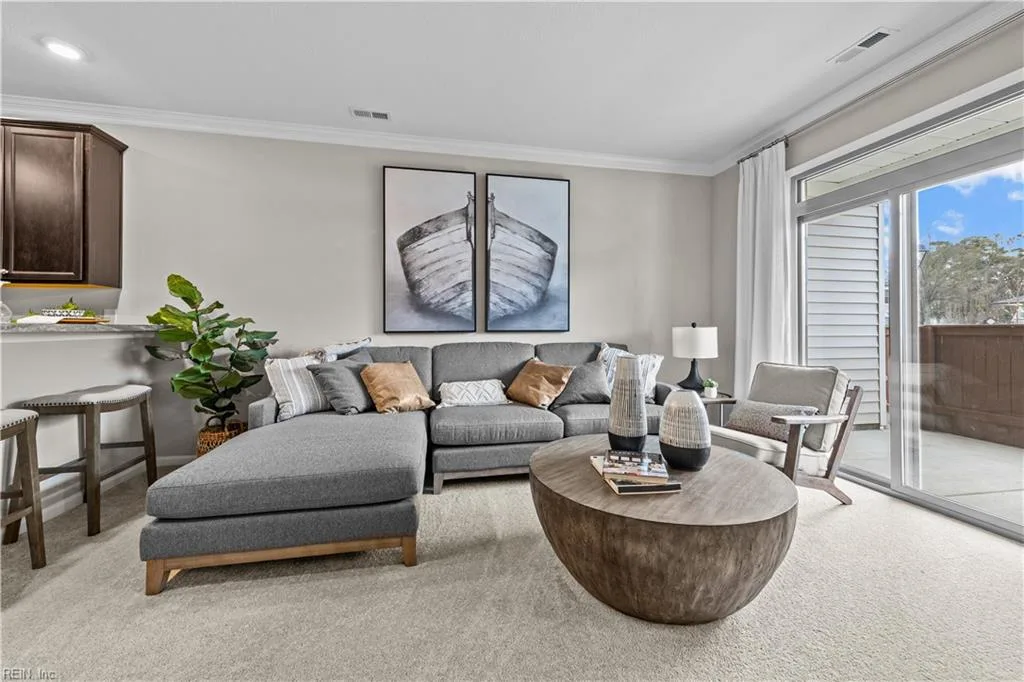 1507 Watermark Way, Hampton — photo