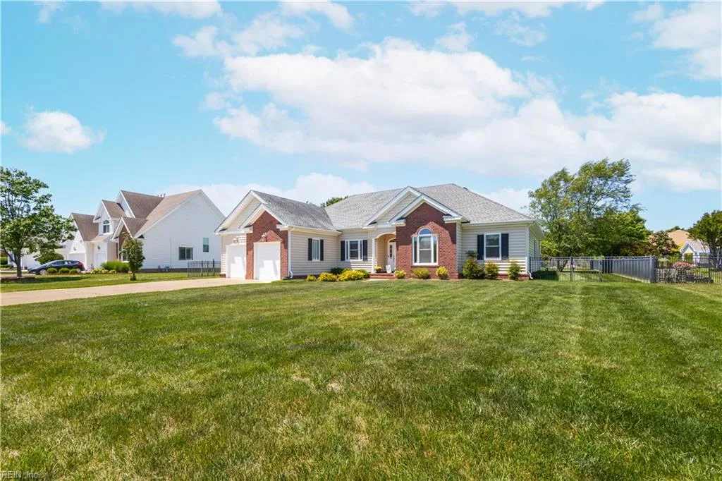 1813 Royale Walk Dr, Virginia Beach — photo