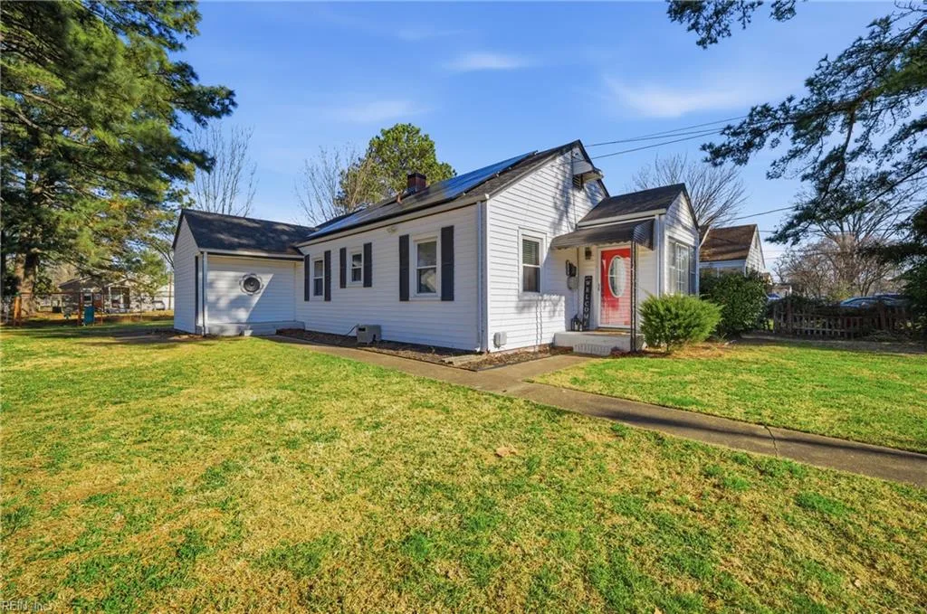 126 Appomattox AVE, PORTSMOUTH VA 23702