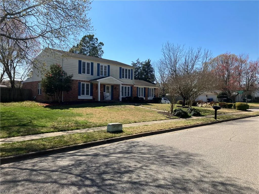 2225 N Wolfsnare Dr, Virginia Beach — photo