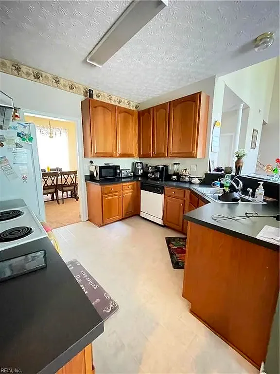 6244 Tewkesbury Way, Williamsburg — photo