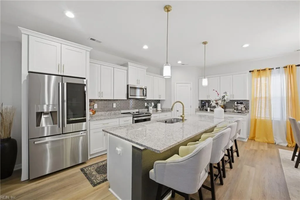 977 Hillpoint RD, SUFFOLK VA 23434