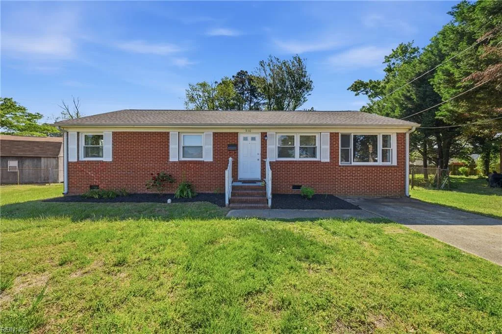 910 Thornbriar CT, HAMPTON VA 23661