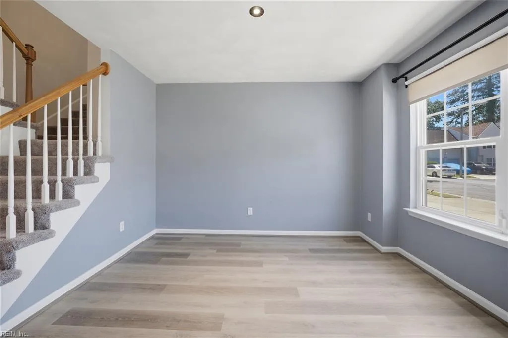 6354 Trafalgar Ct, Norfolk — photo