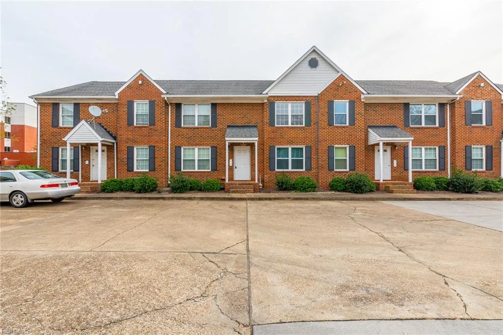 1110 Chapel ST #6, NORFOLK VA 23502
