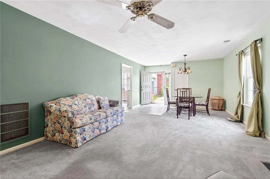 4910 Cypress Point Cir #102, Virginia Beach — photo