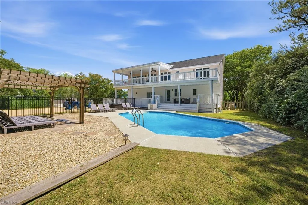 313 Sailfish LN, VIRGINIABEACH VA 23456