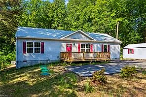 5738 Hickory Fork Rd, Gloucester — photo