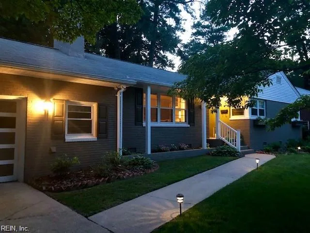 205 Woodroof RD, NEWPORTNEWS VA 23606