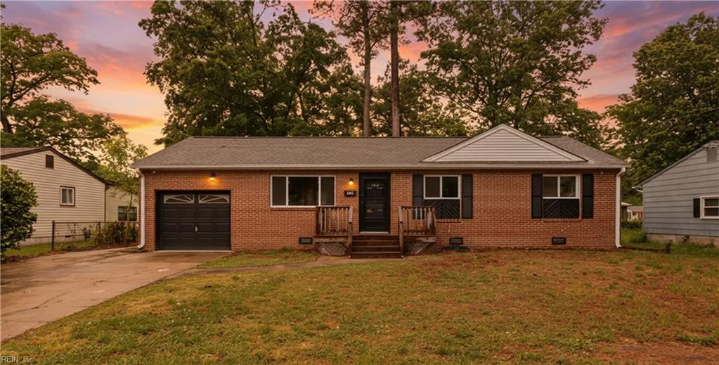 129 Saint Stephens DR, NEWPORTNEWS VA 23602