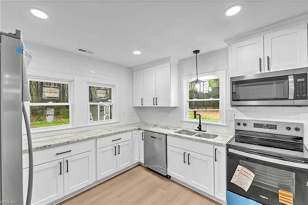 12050 Greenbrier Ln, Smithfield — photo
