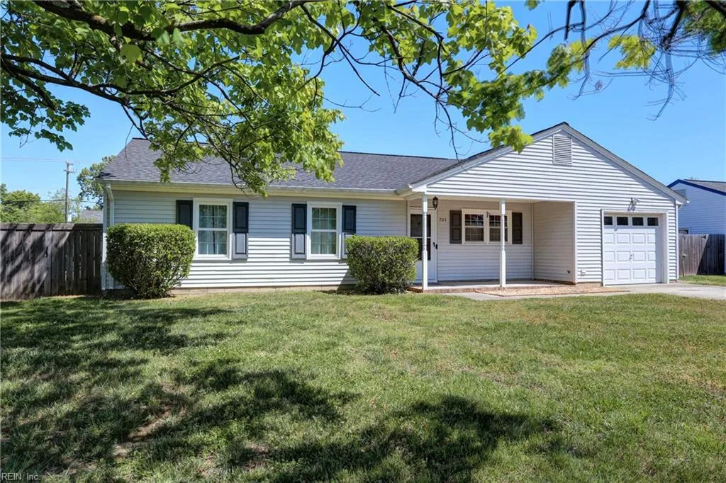 705 Whisperwood DR, NEWPORTNEWS VA 23602