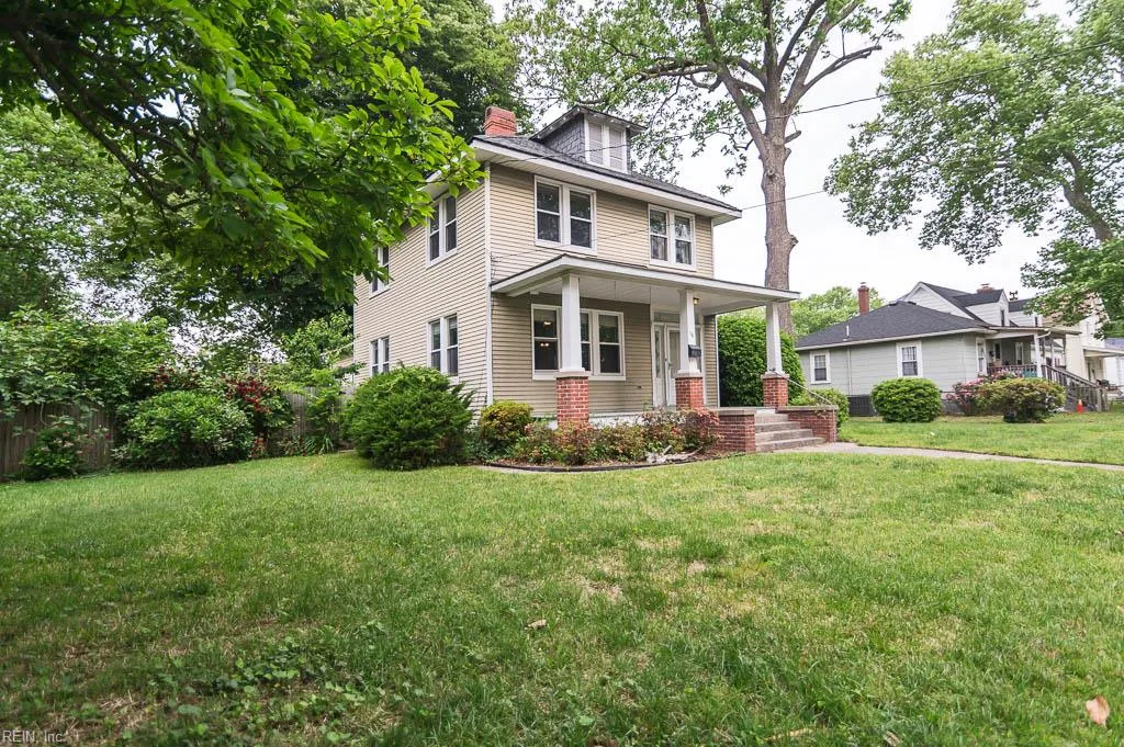 16 S Juniper ST, HAMPTON VA 23669