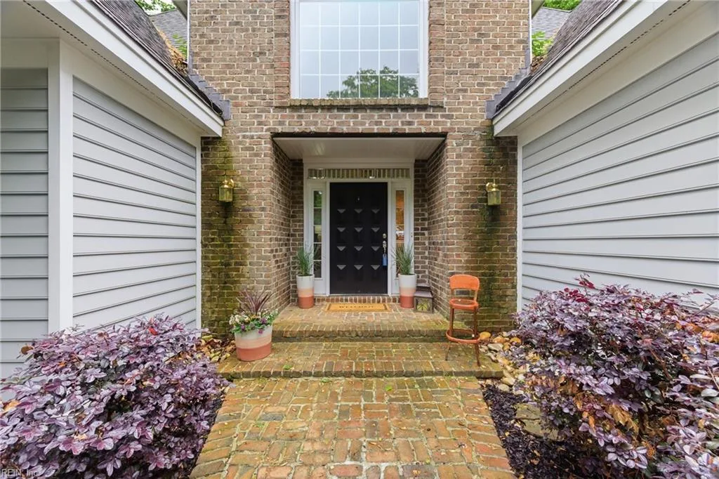 4 Majesties MEWS, WILLIAMSBURG VA 23185