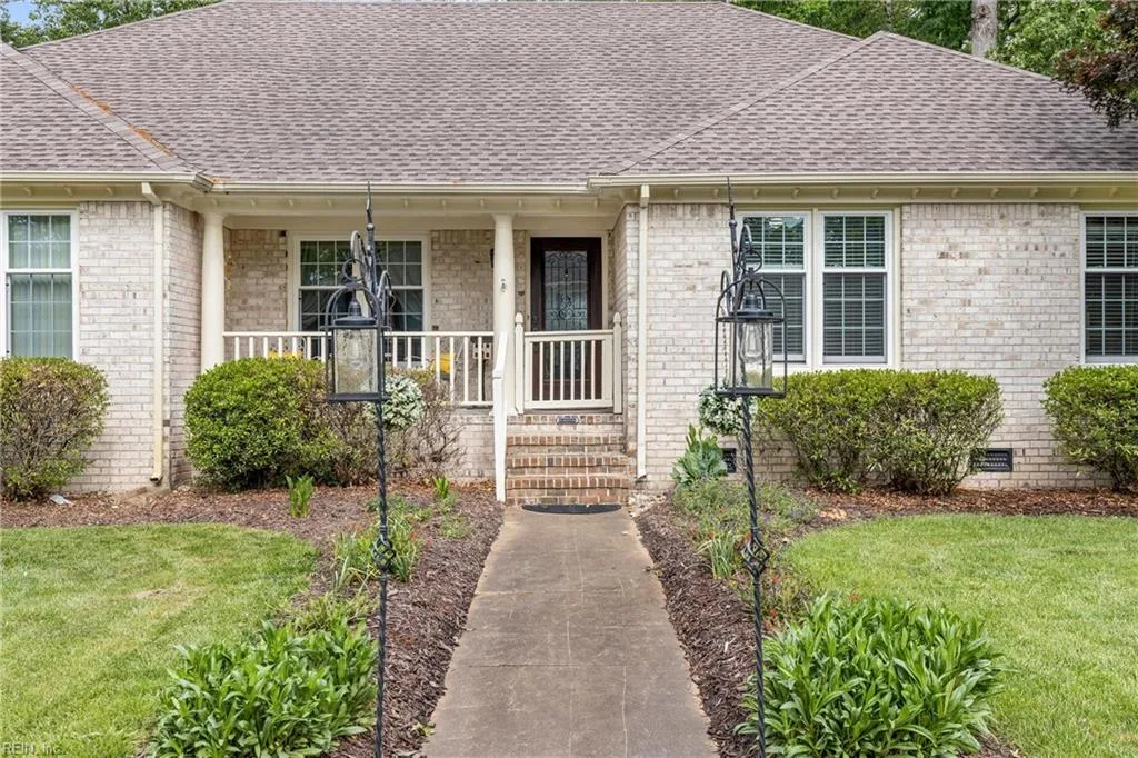 230 Marina RCH, CHESAPEAKE VA 23320