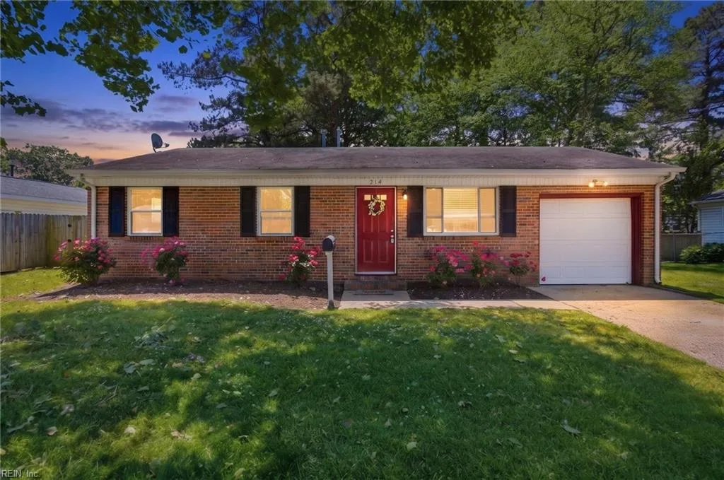 214 Belray DR, NEWPORTNEWS VA 23601