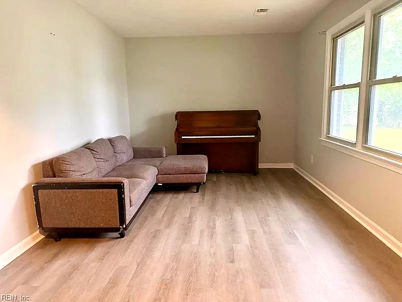 1209 Whaley Ave, Norfolk — photo