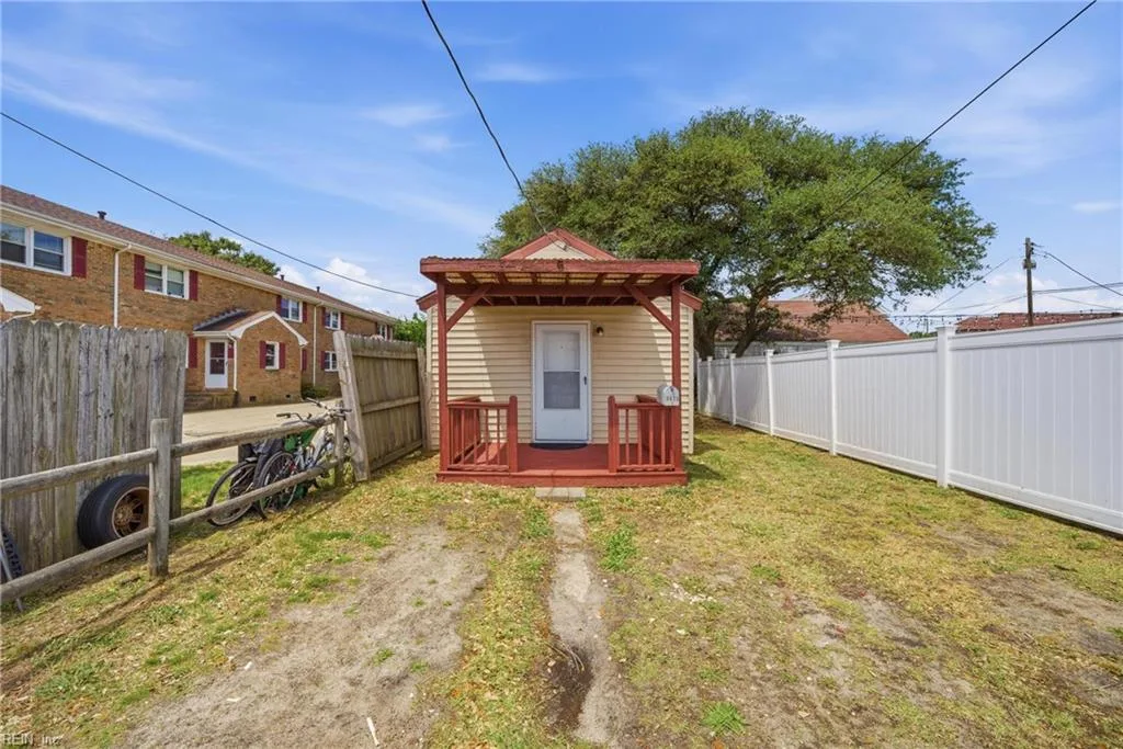 9635 10th Bay ST, NORFOLK VA 23518