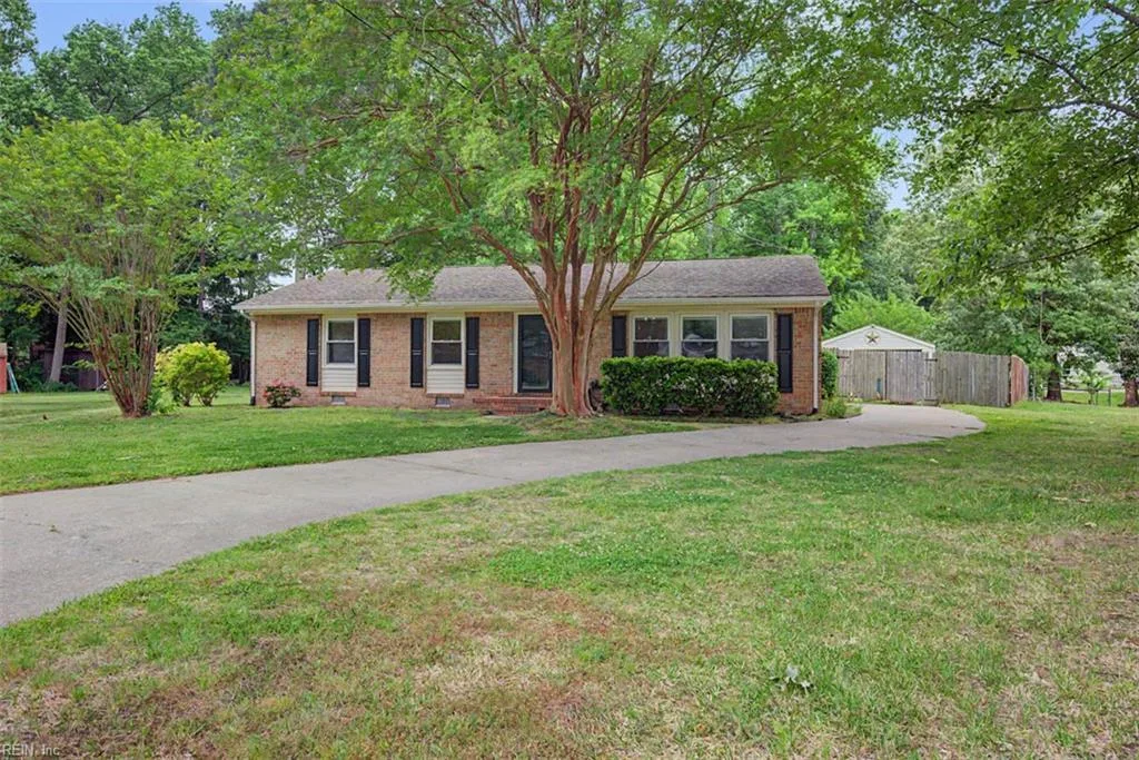 4925 Vico DR, CHESAPEAKE VA 23321