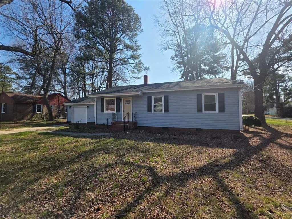 2213 Springdale RD, CHESAPEAKE VA 23323