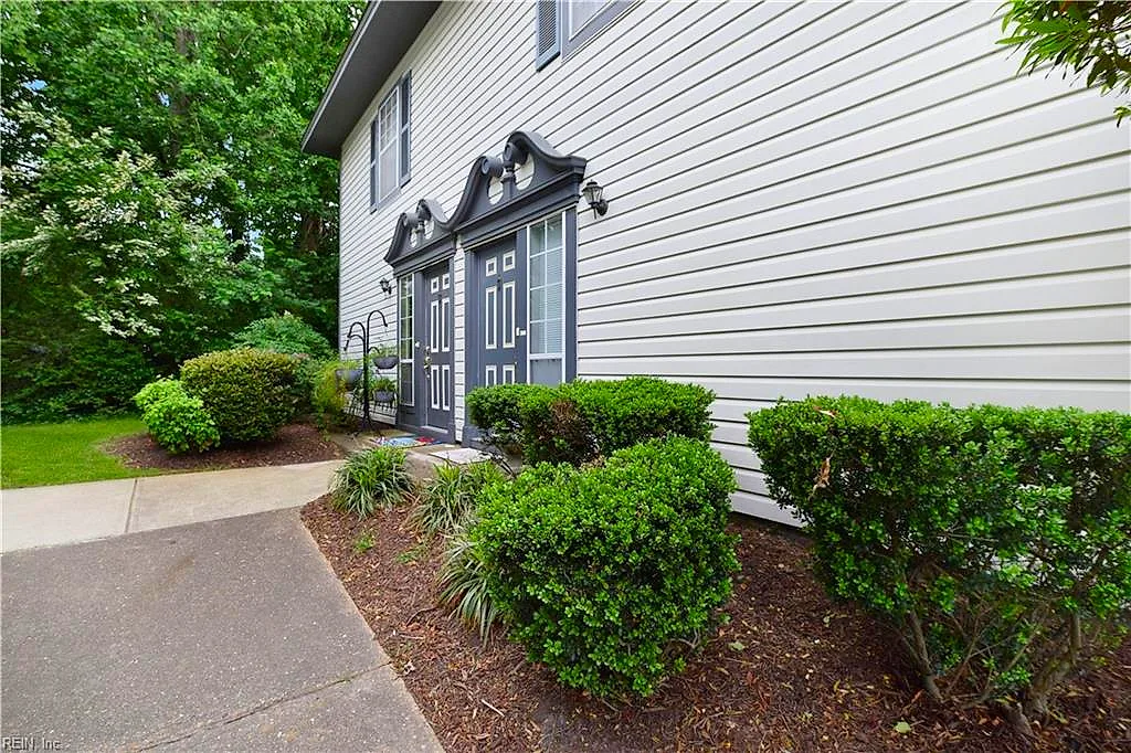 240 Ferdinand Cir, Virginia Beach — photo
