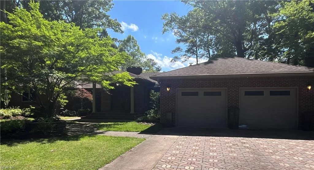 621 Lynn Shores DR, VIRGINIABEACH VA 23452